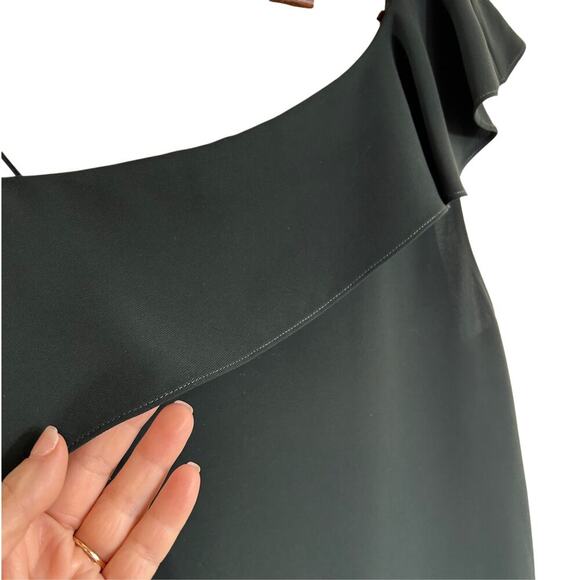 AMANDA UPRICHARD Revolve Ruffle Shoulder Little Black Dress Evening Size M - Picture 3 of 8